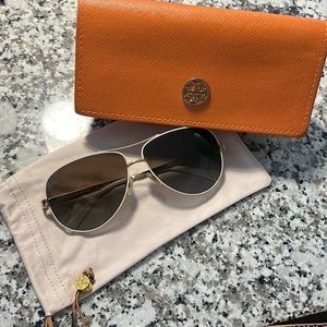 Tory Burch Aviator Sunglasses